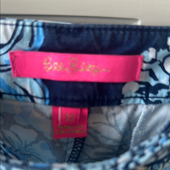 Floral Blue Women's Shorts - Picture 2 of 3